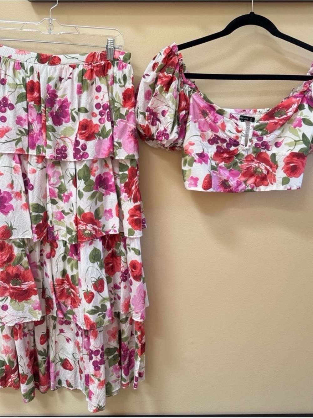 Abercrombie & Fitch Pink Floral Tiered Maxi Skirt - Picture 3 of 4